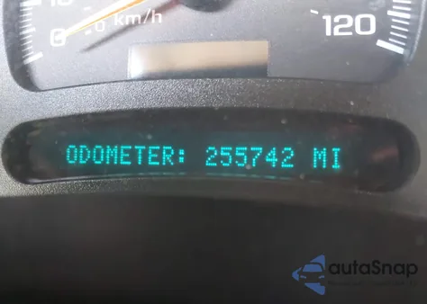 2005 Chevrolet Tahoe K1500 z USA, uszkodzony, nr VIN 1GNEK13TX5R108079